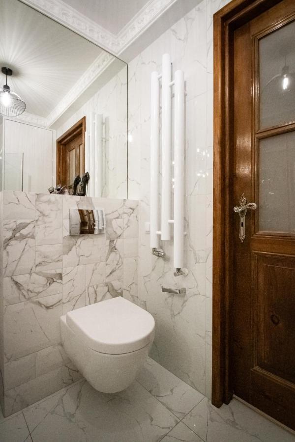 Gold By Praia Apartments - 600 M Do Plazy - Parking Sopot Ngoại thất bức ảnh