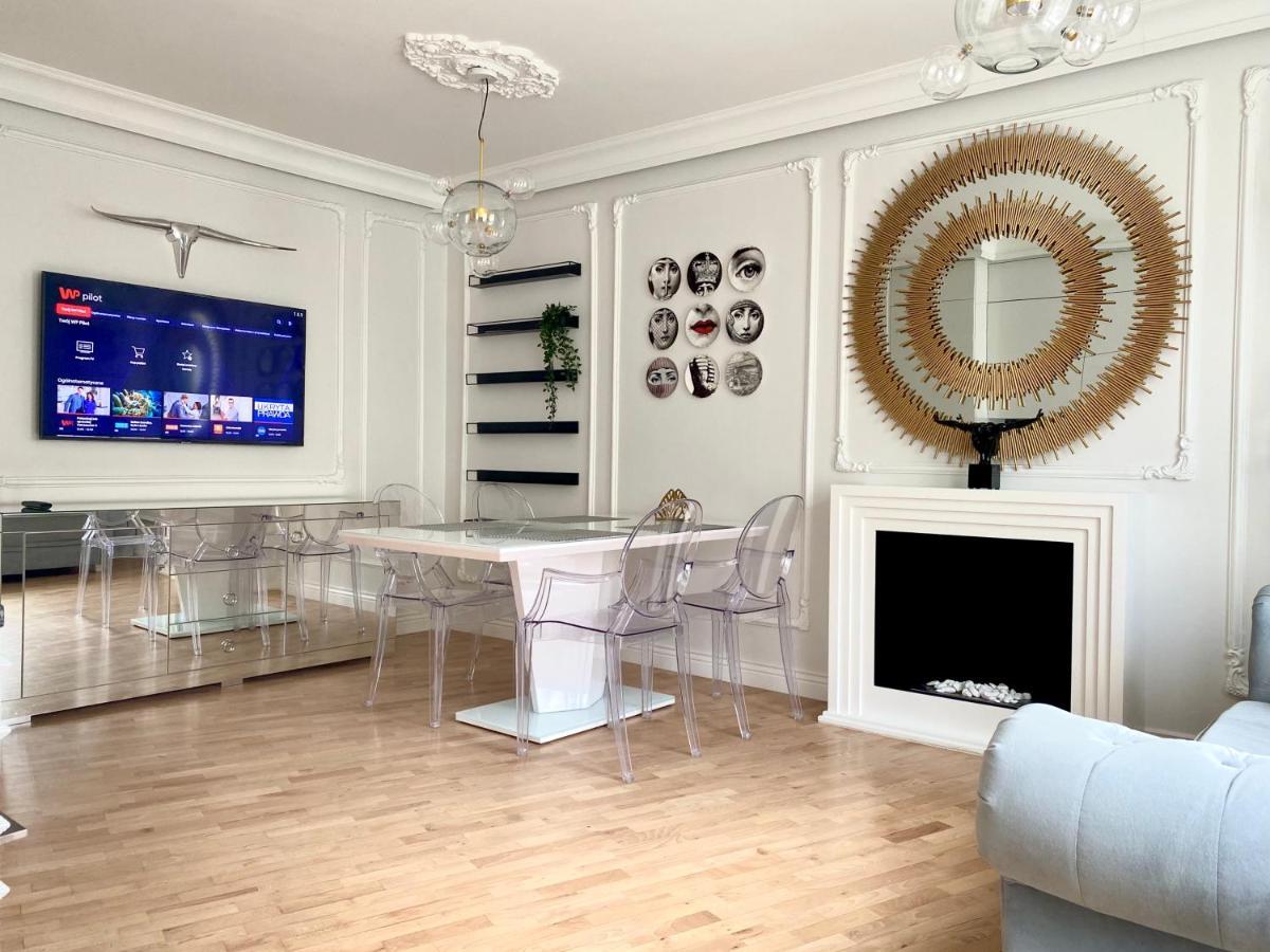 Gold By Praia Apartments - 600 M Do Plazy - Parking Sopot Ngoại thất bức ảnh