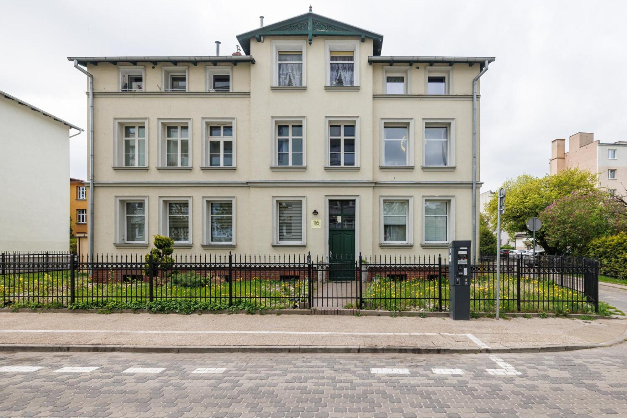 Gold By Praia Apartments - 600 M Do Plazy - Parking Sopot Ngoại thất bức ảnh